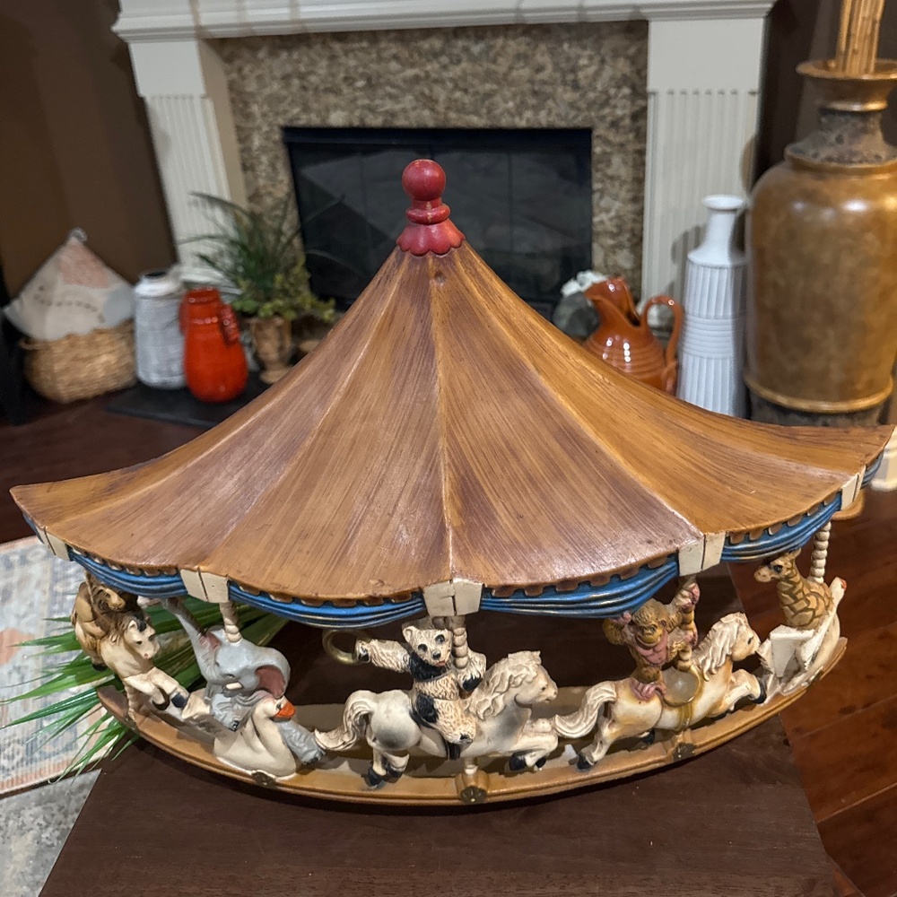 1979 UNIVERSAL STATUARY Homco CIRCUS Animal CAROUSEL WALL PLAQUE 22" x 16"